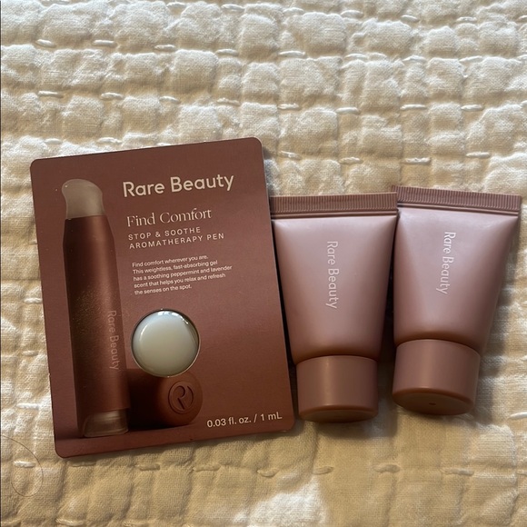 Rare Beauty Find Comfort Trial/Travel Bundle - Picture 1 of 2